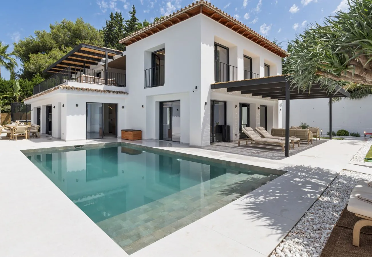 Villa Aurora in Nueva Andalucía, Marbella — photo 1
