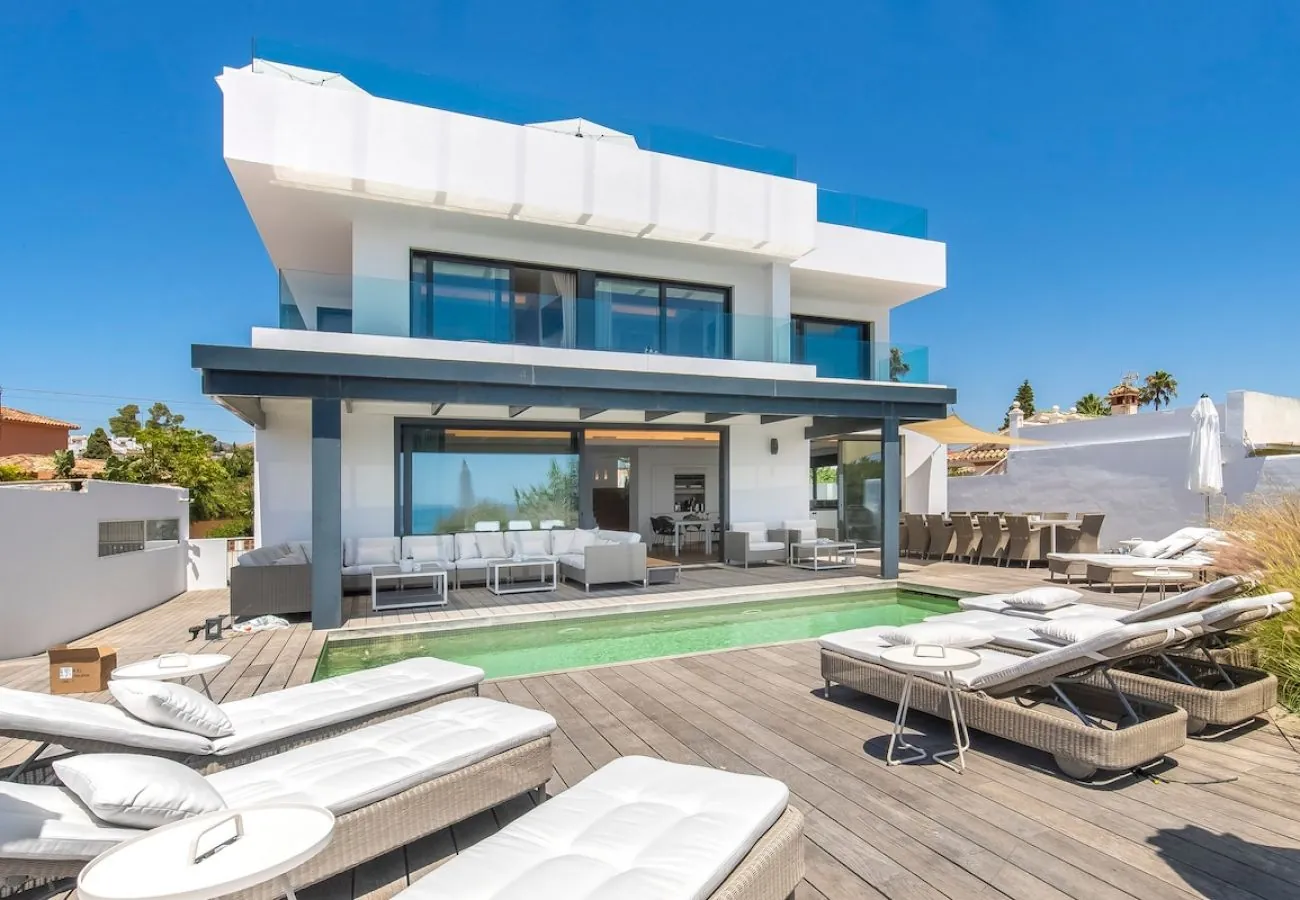 Villa Marea en Elviria, Marbella — foto 1
