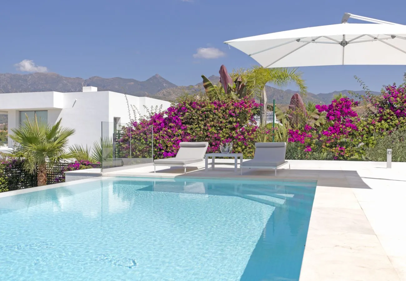 Villa Alma in Río Real, Marbella — photo 1