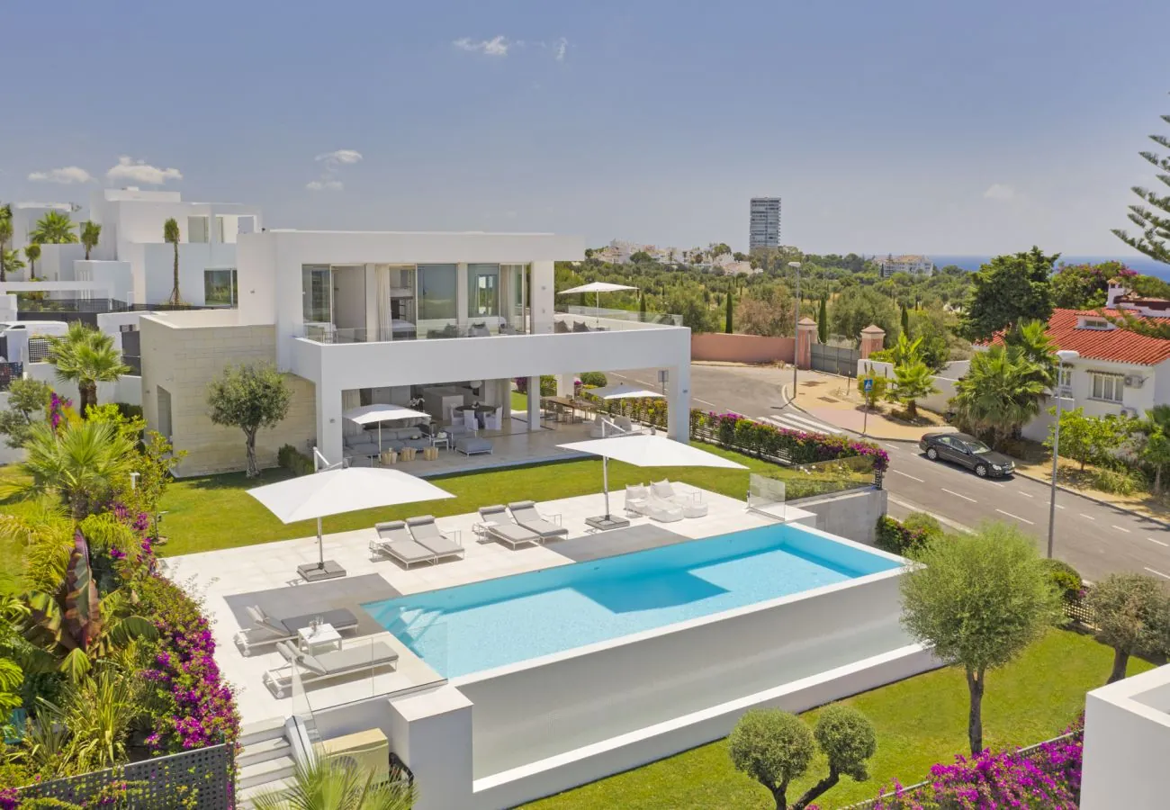 Villa Alma in Río Real, Marbella — photo 2