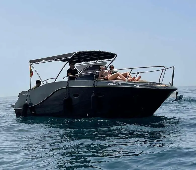 Moonday 780 30 — 9 mts charter yacht available in Marbella
