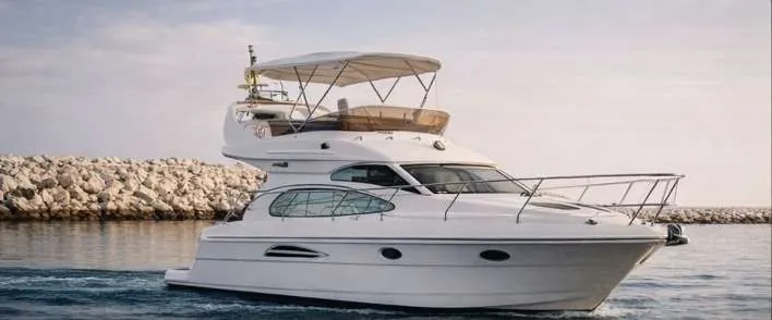 Astondoa 40 Fly — 12 mts charter yacht available in Marbella
