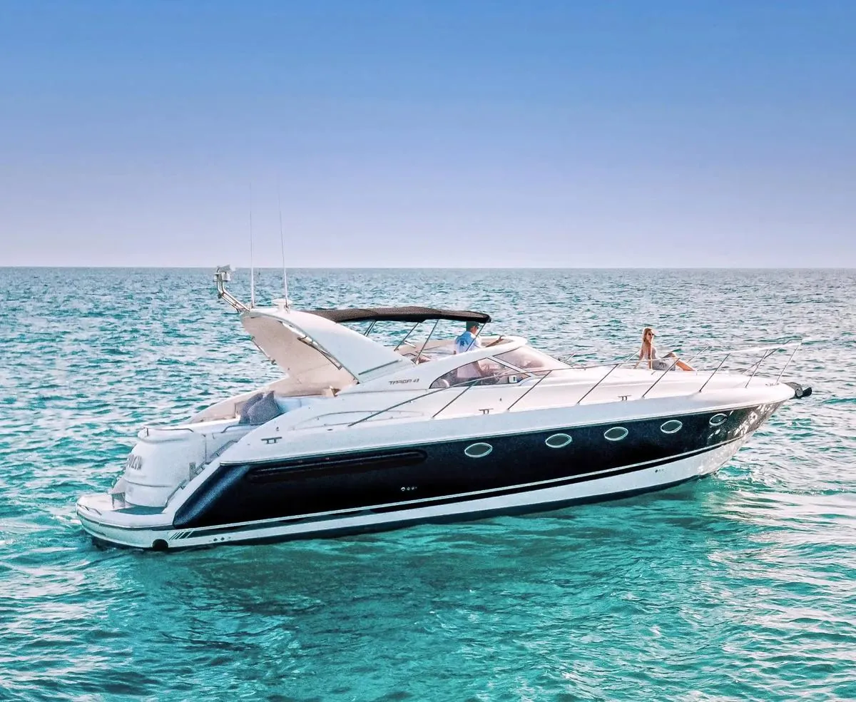 Fairline Targa 43 — 13 mts charter yacht available in Marbella